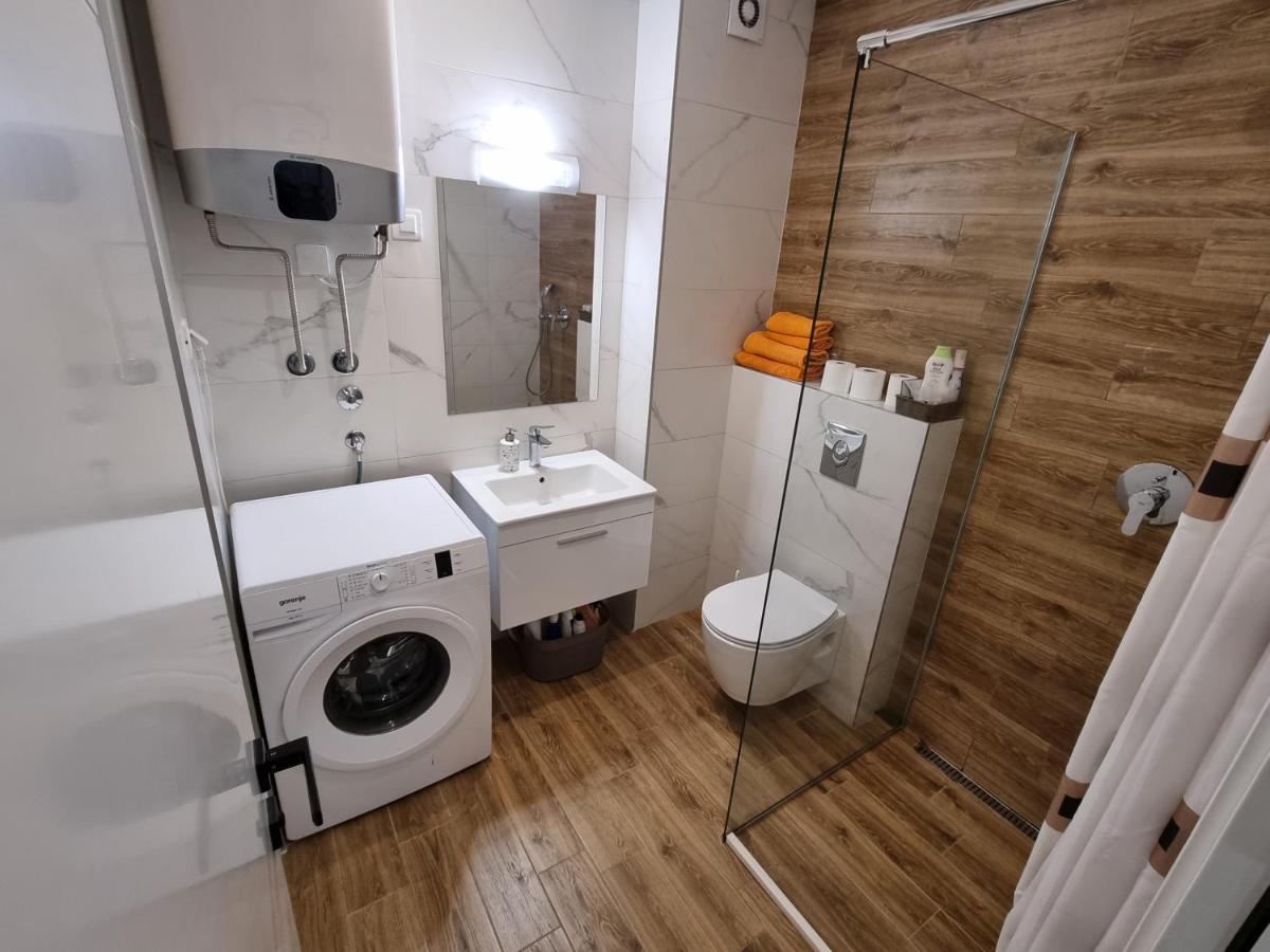 Stan Na Dan Podgorica Apartment Luaran gambar