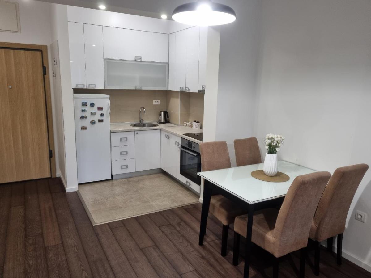 Stan Na Dan Podgorica Apartment Luaran gambar