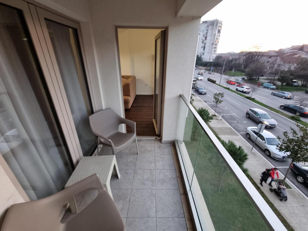 Stan Na Dan Podgorica Apartment Luaran gambar