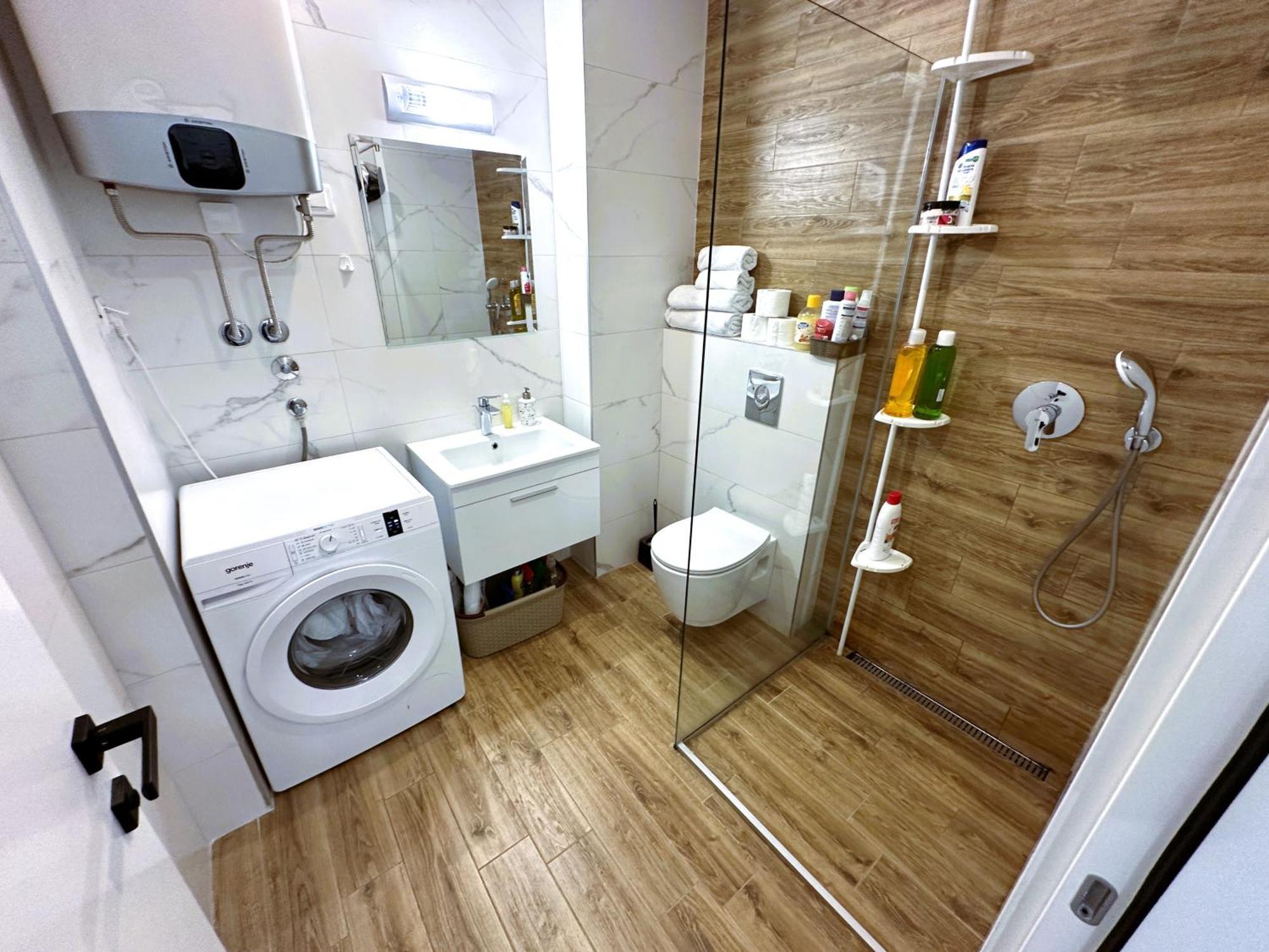 Stan Na Dan Podgorica Apartment Luaran gambar