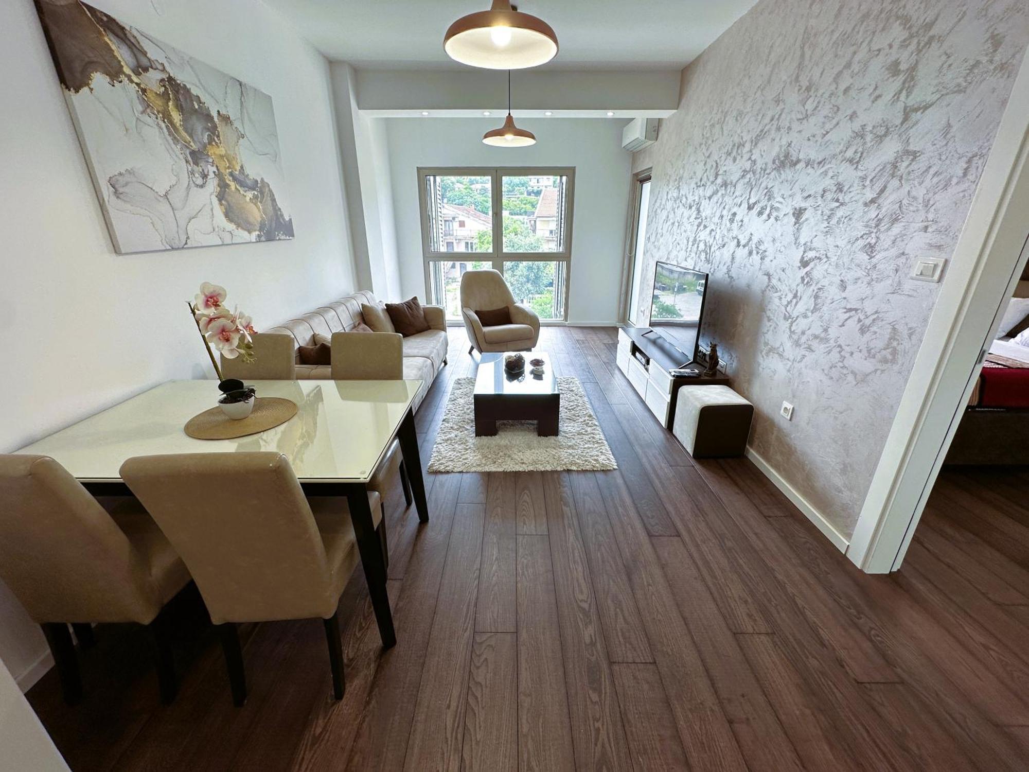 Stan Na Dan Podgorica Apartment Luaran gambar