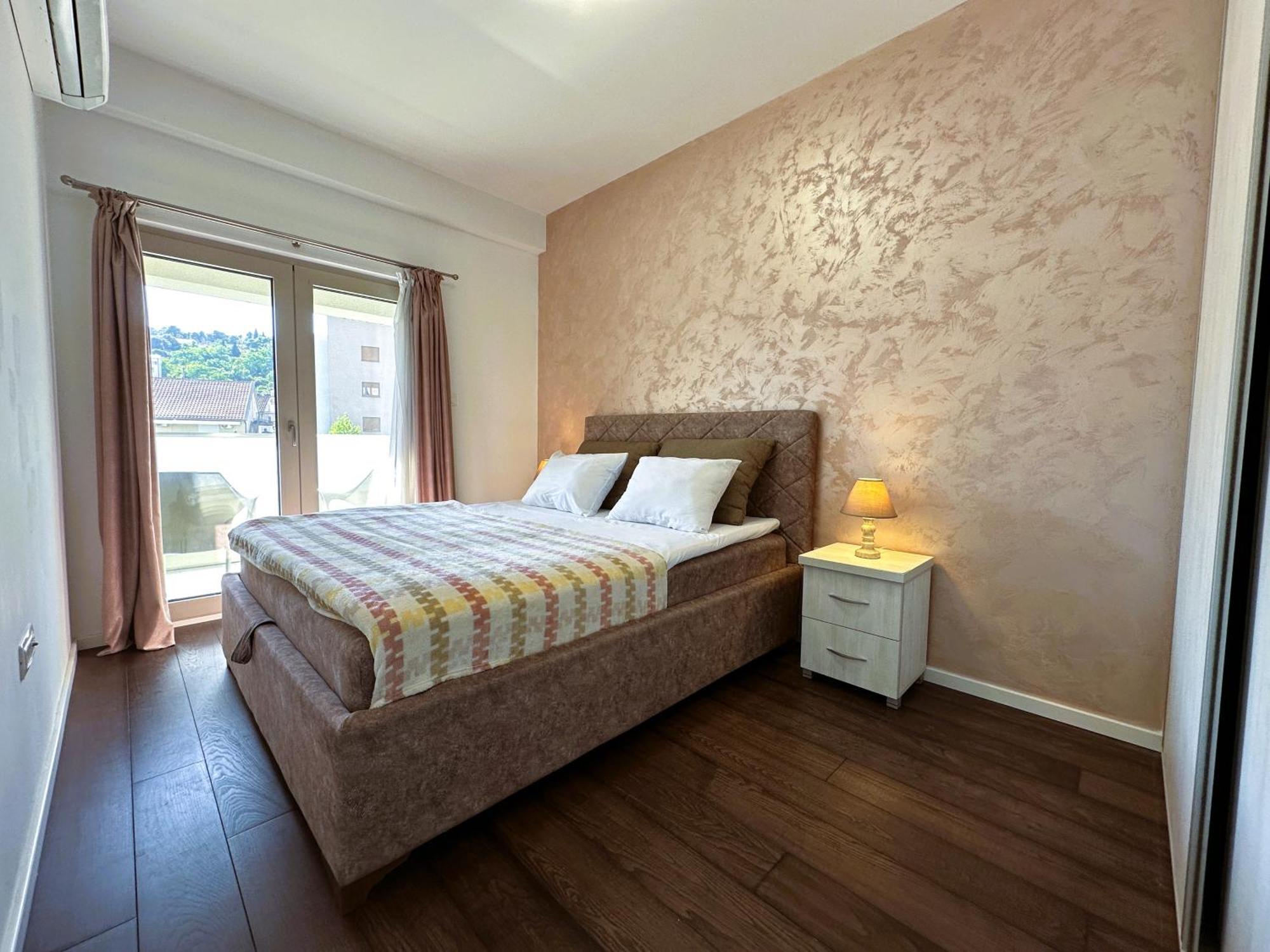 Stan Na Dan Podgorica Apartment Luaran gambar